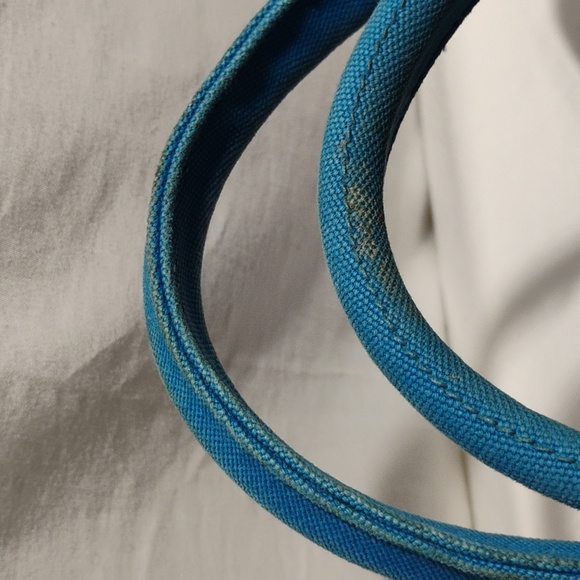 Authentic Prada Canapa Bucket Bag Has Strap & Authenticantion Cards - Picture 4 of 14